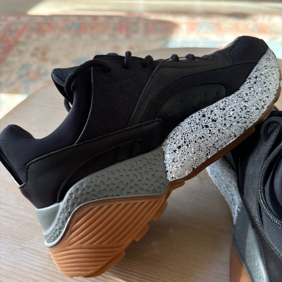 Stella McCartney Black Faux Leather + Suede Eclypse Low Top Sneakers Sz 37 $685 - Picture 8 of 9